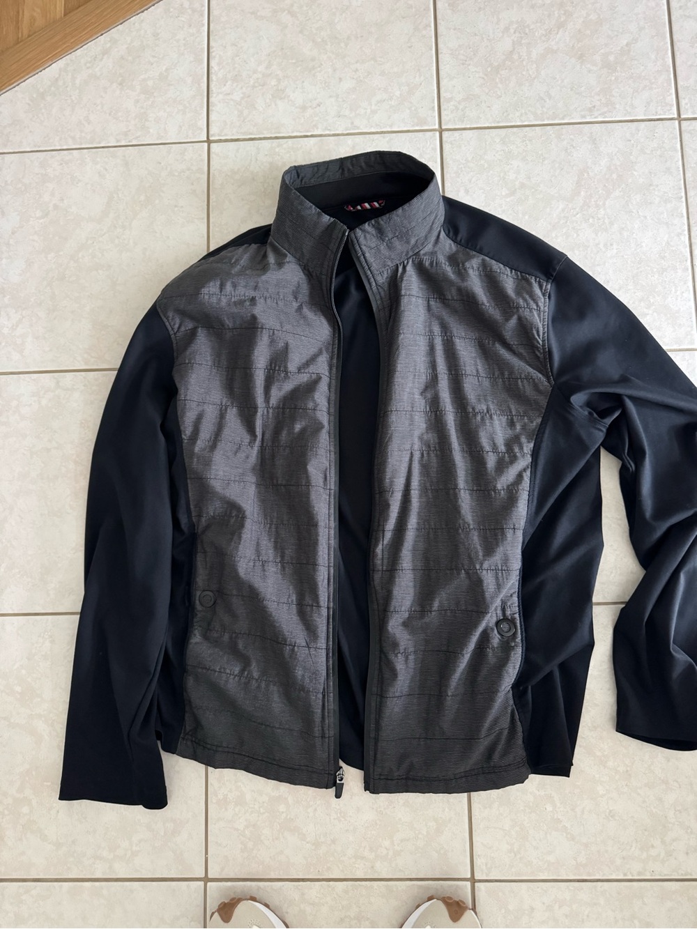 Men's Grey & Black Jacket